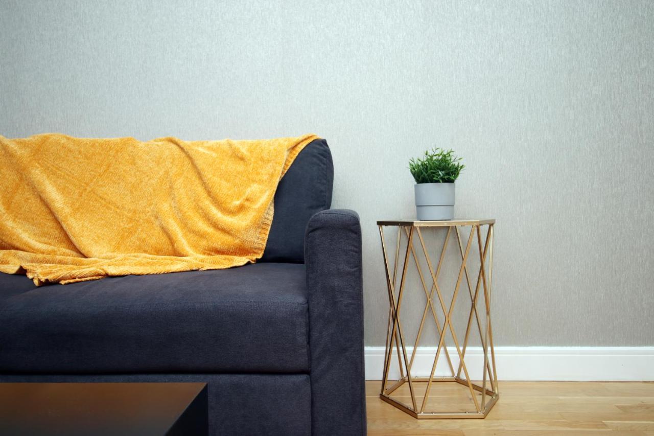 The View - Long Stay Offer - Modern Central Apartment And Parking By Cto Serviced Apartments Cardiff Exteriör bild