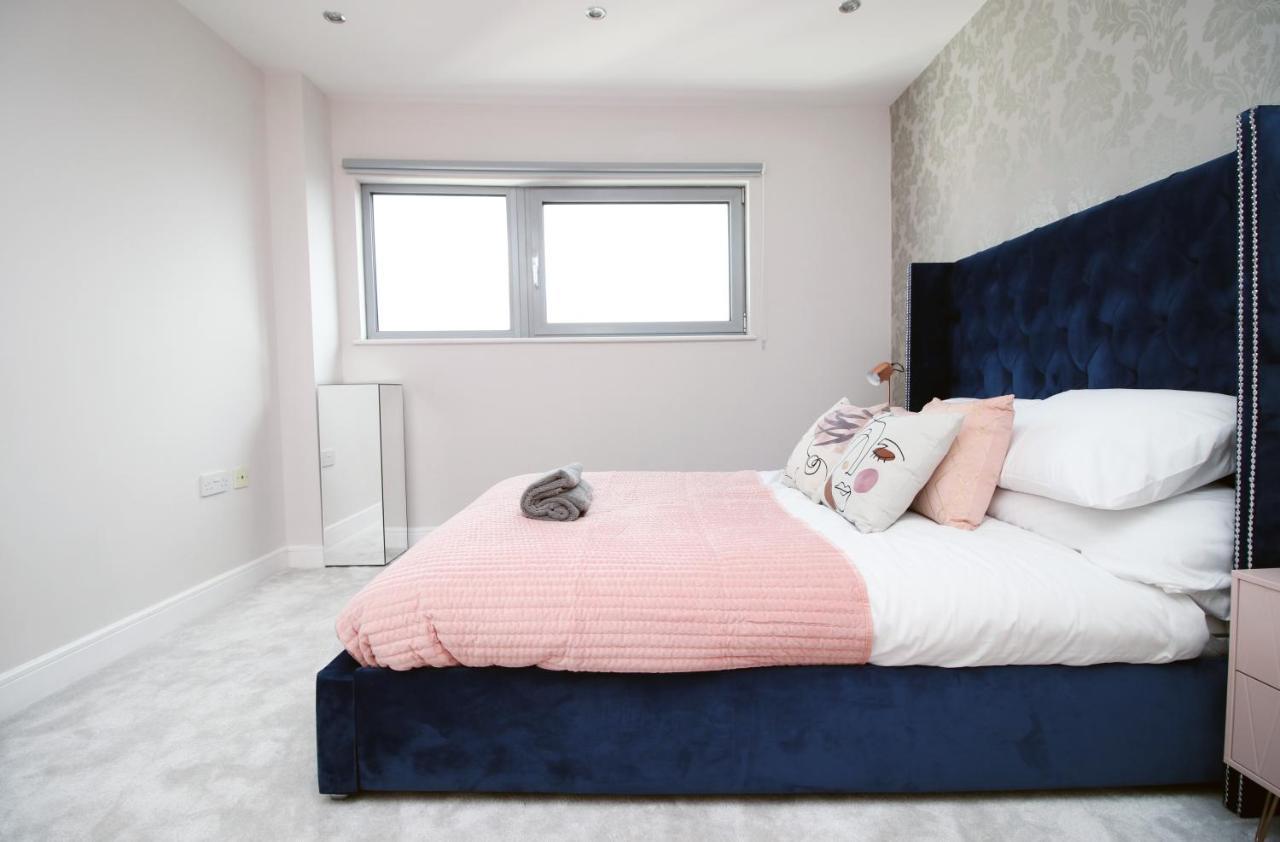 The View - Long Stay Offer - Modern Central Apartment And Parking By Cto Serviced Apartments Cardiff Exteriör bild